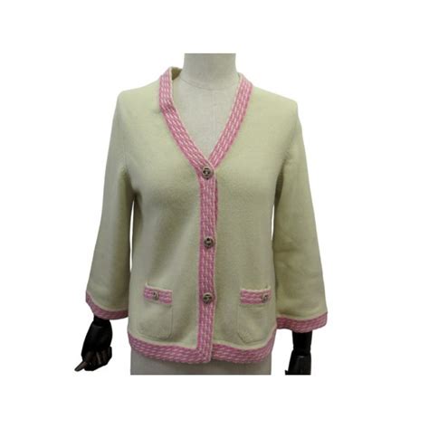 Maglioni. Gilet Chanel in Cachemire Bianco taglia 38 FR 